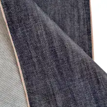 schwerer, indigoblauer Selvedge Denim aus Biobaumwolle