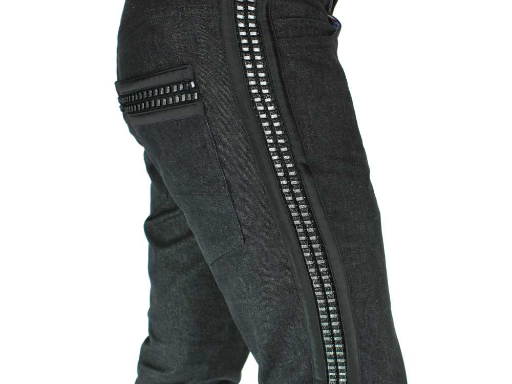 Jeans with rivet band JAMES
